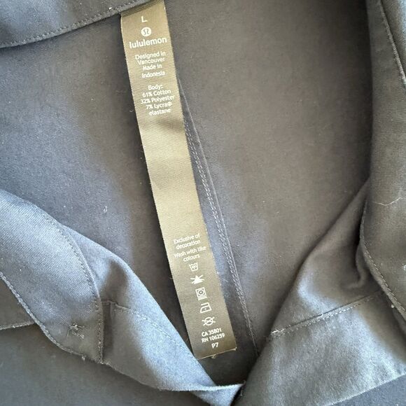 Lululemon Men's L Navy Down to the Wire Short Sleeve Button Up Business EUC Read - Picture 8 of 9